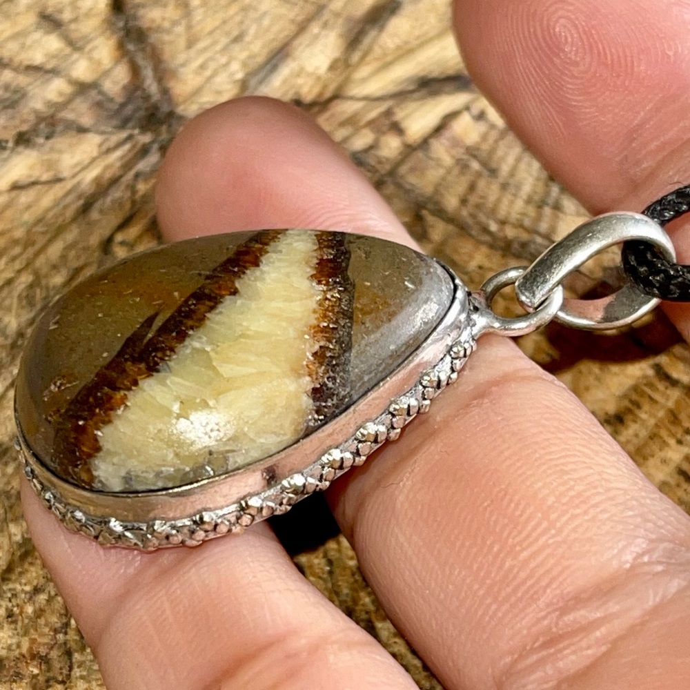 Septarian Nodule Dragon Stone Pendant 1 7/8” - Picture 4 of 10